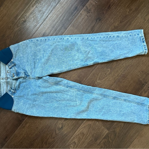 ASOS size 6 mom maternity jeans - Picture 2 of 2